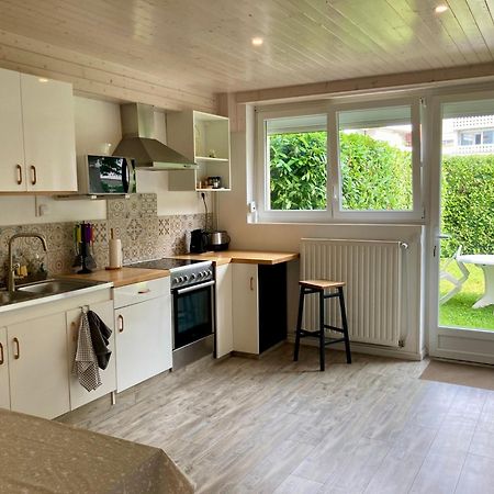T2 rdc calme, idéalement placé, parking&jardin Issoire Exterior foto